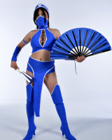 04-0004 from Kitana - Mortal Kombat