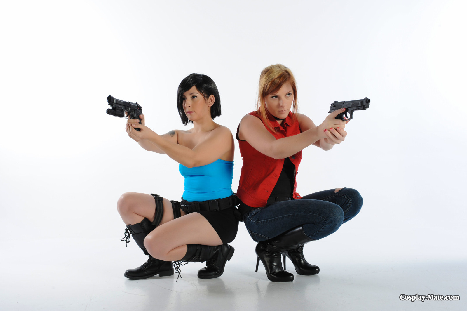 Andronine and Sophie - Zombie Slayers shows free gallery picture 03-0003