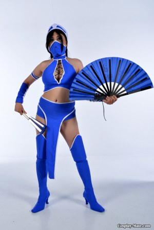 04-0004 from Kitana - Mortal Kombat