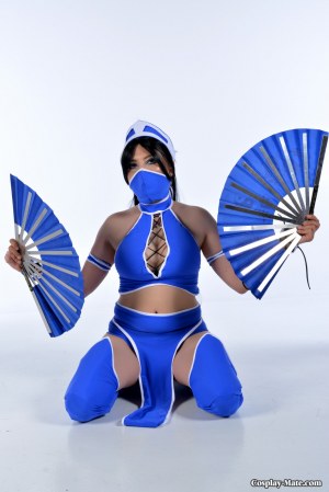 09-0009 from Kitana - Mortal Kombat