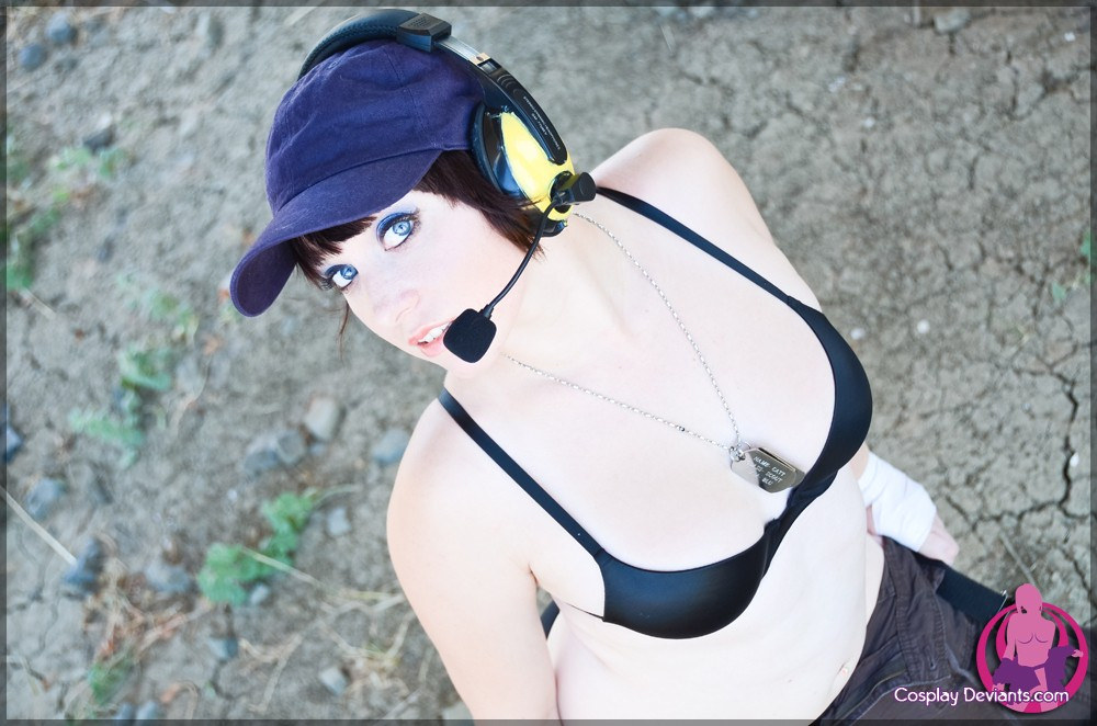 Aza - Bonk shows free gallery picture 33-bonk-33