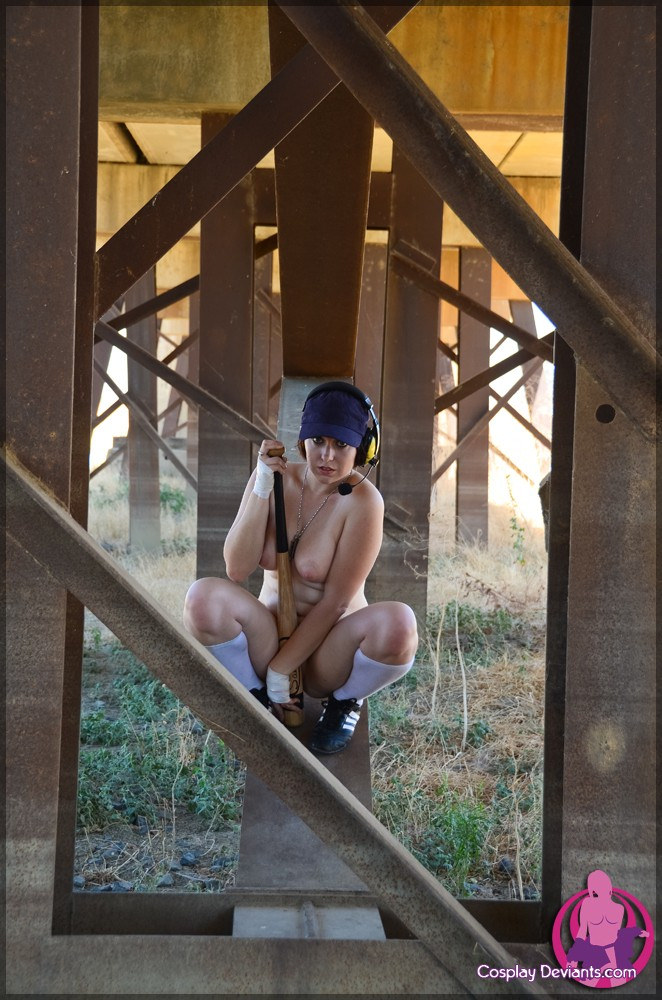 Aza - Bonk shows free gallery picture 68-bonk-68