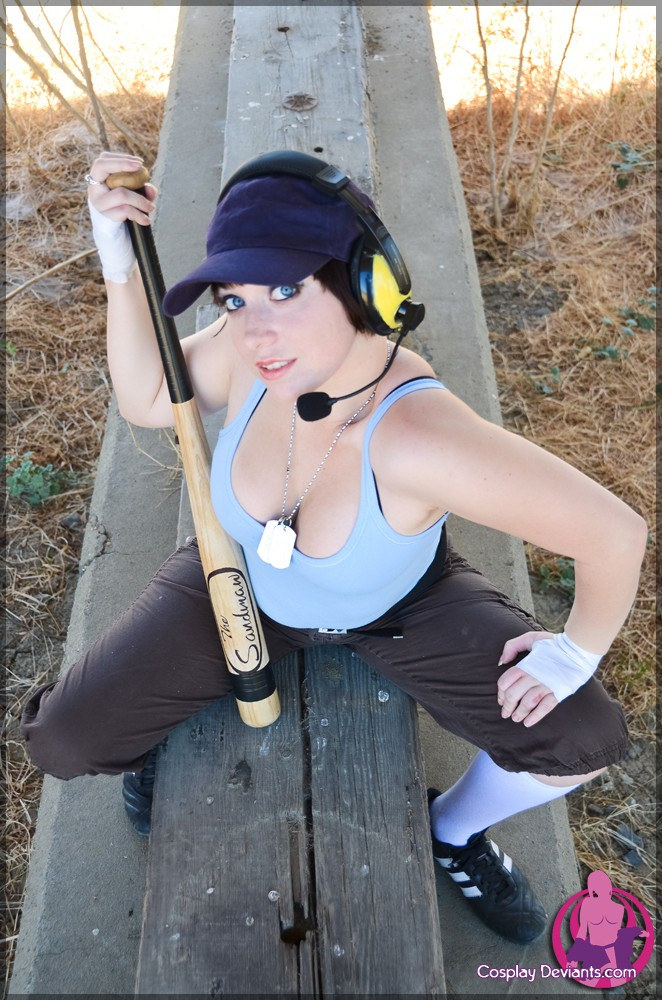Aza - Bonk shows free gallery picture 86-bonk-86