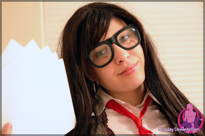 Ivy - Bookworm shows free gallery picture 16-bookworm-015