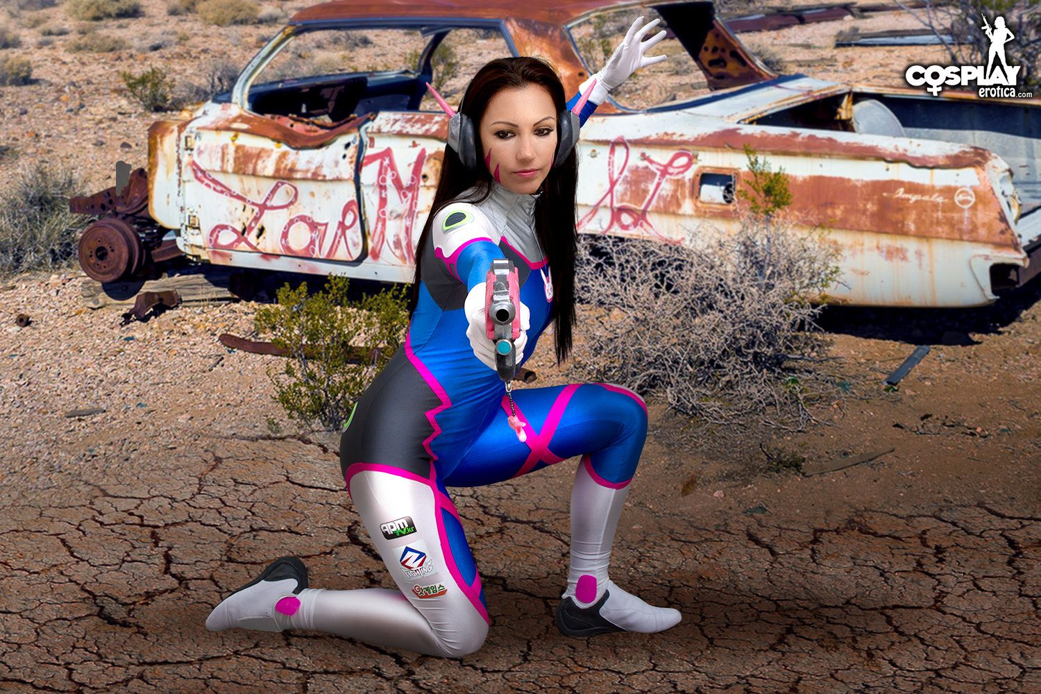 Devorah - Play to Win shows free gallery picture 39-39